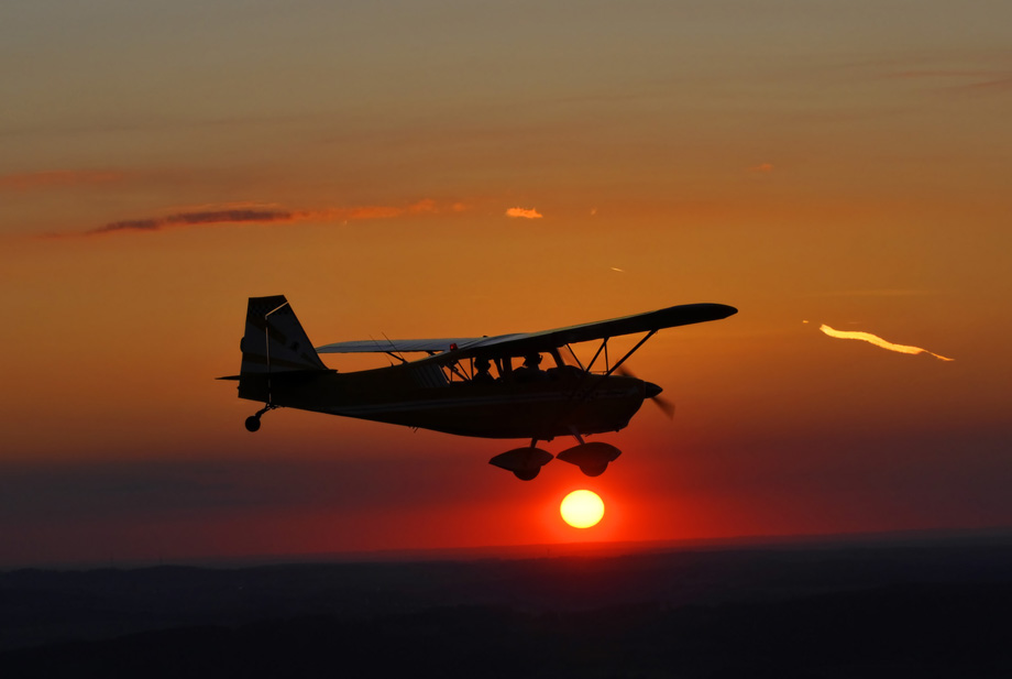 Luftbild Flugzeug Sonnenuntergang